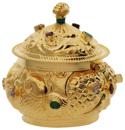 Kum Kum Boxes & Tiger Nails in 22KT gold by Shree Omkar Jewellers, design 1
