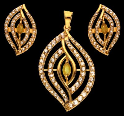 Lockets & Pendants in 22KT gold by Shree Omkar Jewellers, design 5