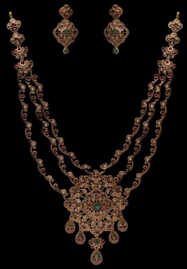 Uncut Diamond Polki & Chakri in 22KT gold by Shree Omkar Jewellers, design 10